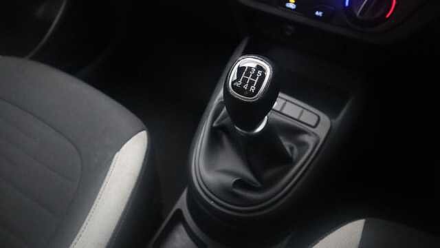Hyundai i10 1.2 SE Connect Hatchback 5dr Petrol Manual Euro 6 (s/s) (84 ps)