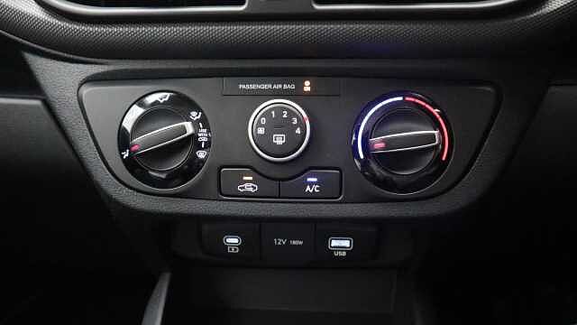 Hyundai i10 1.0 Advance Hatchback 5dr Petrol Auto Euro 6 (s/s) (63 ps)