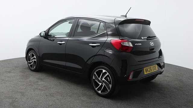 Hyundai i10 1.2 Premium Hatchback 5dr Petrol Auto Euro 6 (s/s) (79 ps)