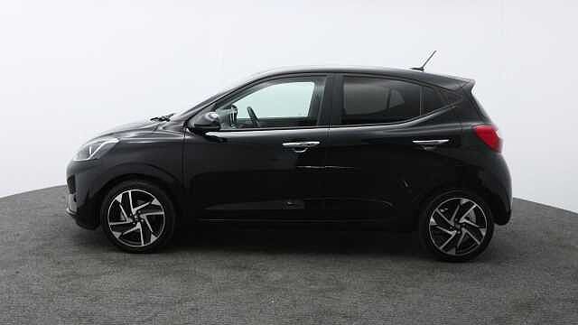 Hyundai i10 1.2 Premium Hatchback 5dr Petrol Auto Euro 6 (s/s) (79 ps)