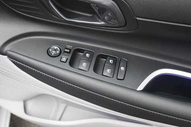 Hyundai I20 1.0 T-GDi Tech Line Hatchback 5dr Petrol Manual Euro 6 (s/s) (90 ps) Grey