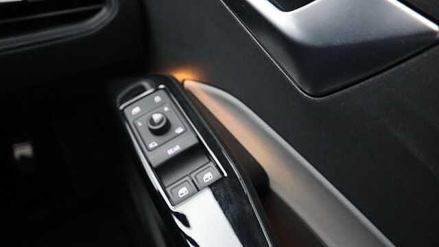 Volkswagen ID.3 Pro Performance 58kWh Family Hatchback 5dr Electric Auto (204 ps)