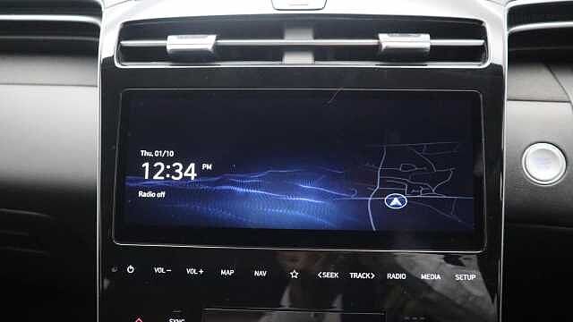 Hyundai TUCSON 1.6 h T-GDi Premium SUV 5dr Petrol Hybrid Auto Euro 6 (s/s) (230 ps) Silver