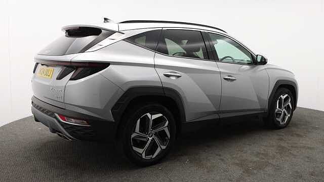 Hyundai TUCSON 1.6 h T-GDi Premium SUV 5dr Petrol Hybrid Auto Euro 6 (s/s) (230 ps) Silver