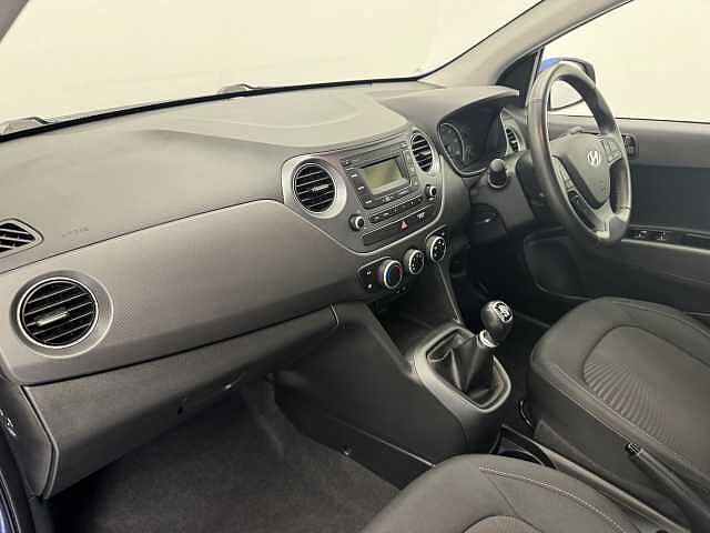 Hyundai I10 1.0 SE 5dr Blue