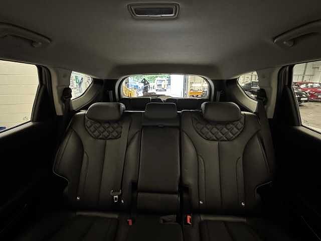 Hyundai Santa Fe 1.6 TGDi Plug-in Hybrid Premium 5dr 4WD Auto