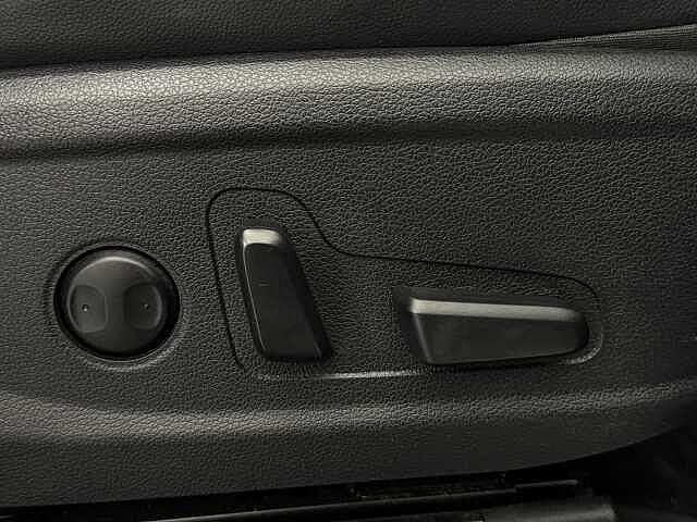 Hyundai Santa Fe 1.6 TGDi Plug-in Hybrid Premium 5dr 4WD Auto