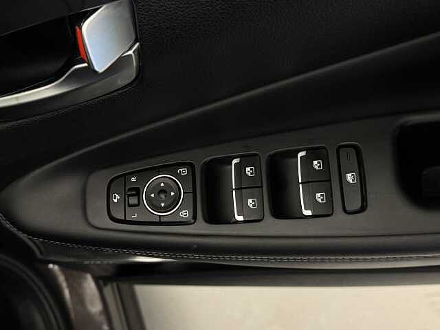Hyundai Santa Fe 1.6 TGDi Plug-in Hybrid Premium 5dr 4WD Auto