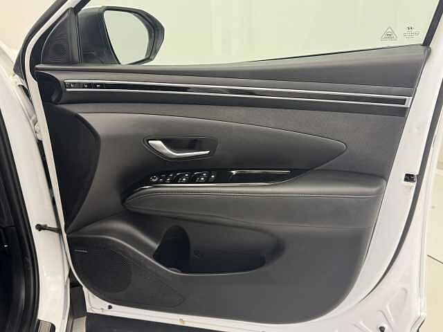 Hyundai TUCSON 1.6 TGDi Plug-in Hybrid Ultimate 5dr 4WD Auto White