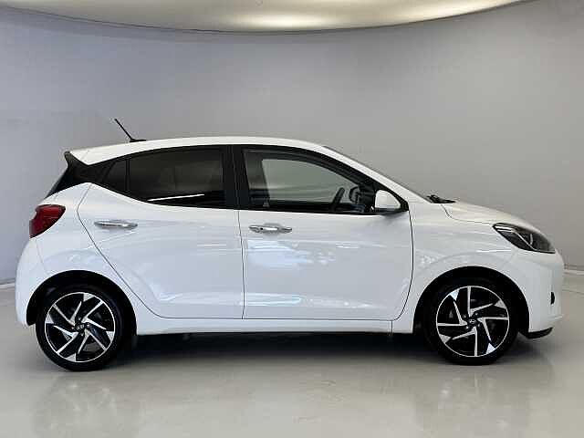 Hyundai i10 1.0 Premium 5dr Auto [Nav]
