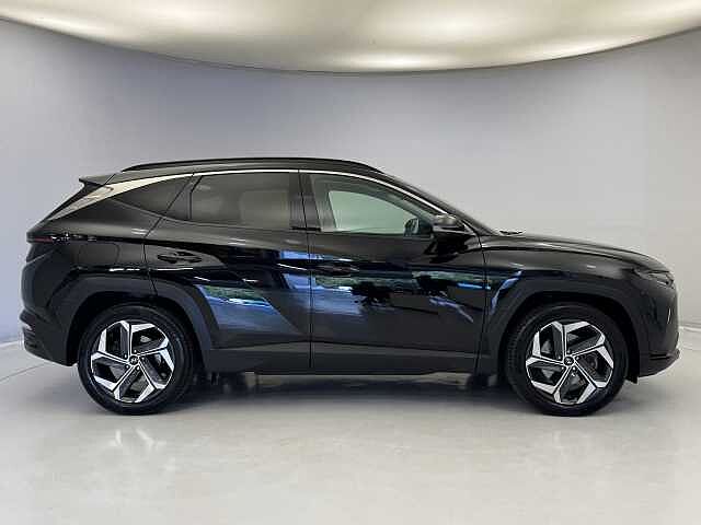 Hyundai TUCSON 1.6 TGDi Plug-in Hybrid Ultimate 5dr 4WD Auto Black