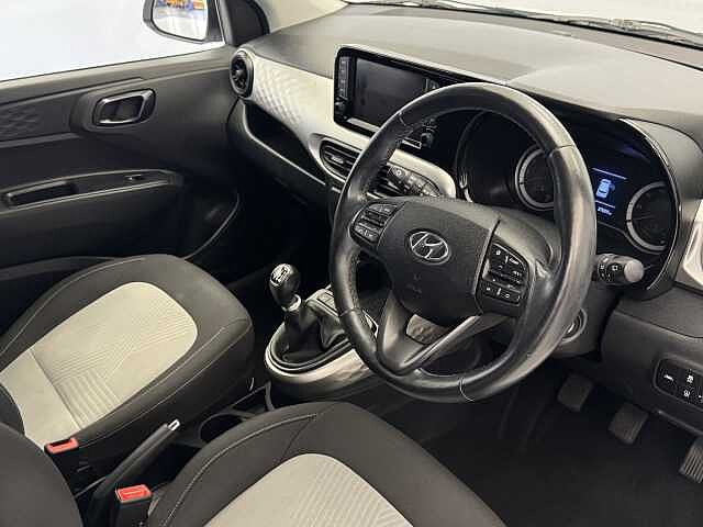 Hyundai i10 1.2 MPi Premium 5dr [Tech Pack]