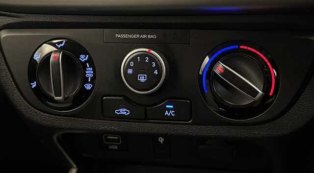 Hyundai i10 1.2 MPi Premium 5dr [Tech Pack]