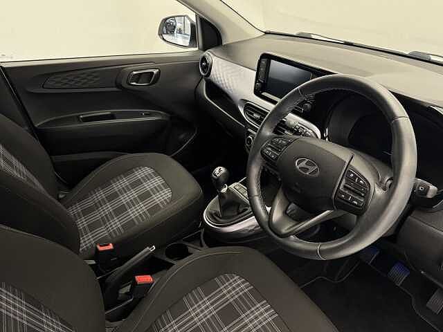 Hyundai i10 1.2 Premium 5dr