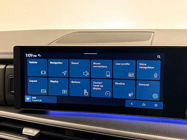 Hyundai SANTA FE 1.6 TGDi Hybrid Calligraphy 5dr 4WD Auto [6 Seats] Black