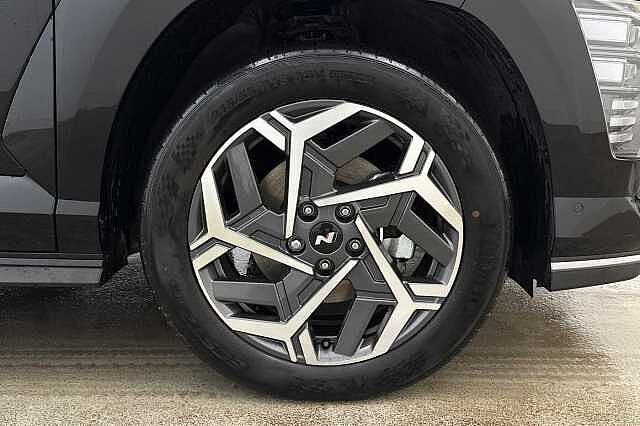 Hyundai KONA 1.6 Hybrid 129 Ultimate 5dr DCT Black