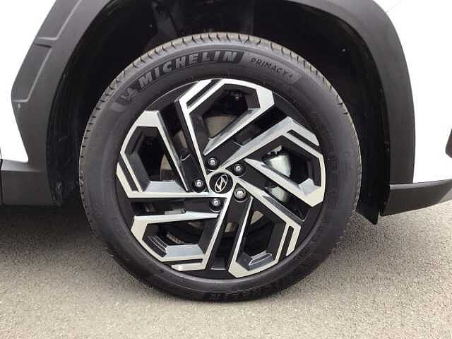 Hyundai TUCSON 1.6T 239 Hybrid Ultimate 5dr Auto White