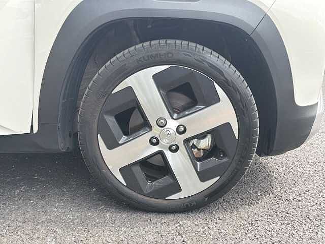 Hyundai INSTER 85kW 02 49kWh 5dr Auto Beige