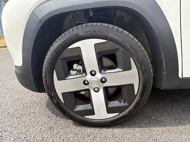 Hyundai INSTER 85kW 02 49kWh 5dr Auto Beige