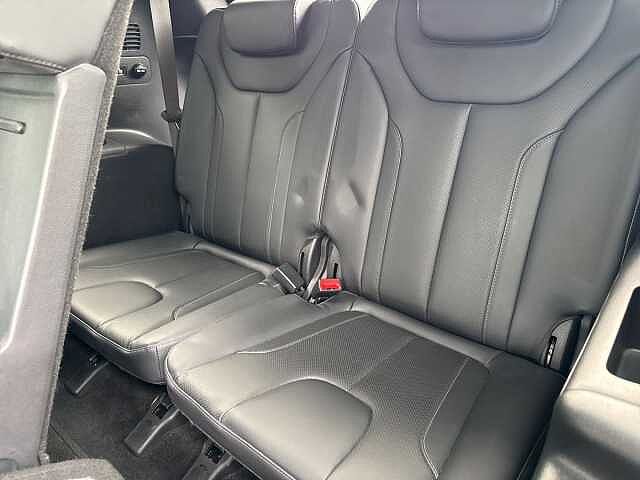 Hyundai Santa Fe 1.6 TGDi Hybrid Ultimate 5dr 4WD Auto