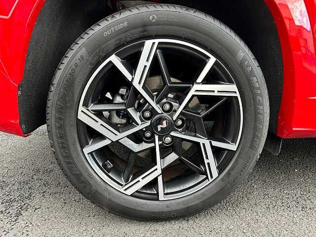 Hyundai TUCSON 1.6T 239 Hybrid N Line 5dr Auto Red
