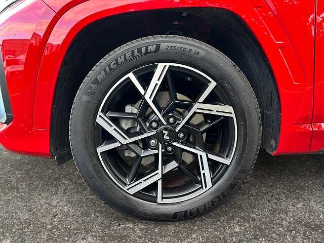 Hyundai TUCSON 1.6T 239 Hybrid N Line 5dr Auto Red