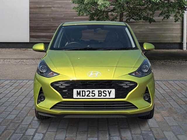 Hyundai i10 1.0 Premium Hatchback 5dr Petrol Auto Euro 6 (s/s) (63 ps)