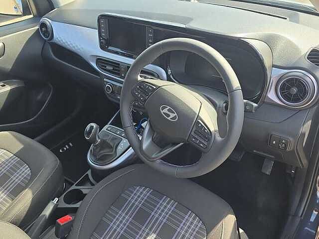 Hyundai i10 1.2 Premium 5dr Automatic