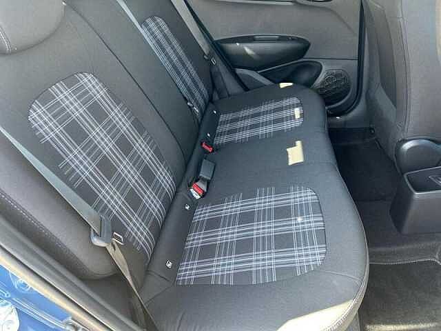 Hyundai i10 1.2 Premium 5dr Automatic