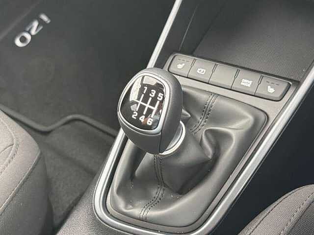 Hyundai i20 1.0 T-GDi Black Line Hatchback 5dr Petrol Manual Euro 6 (s/s) (90 ps)