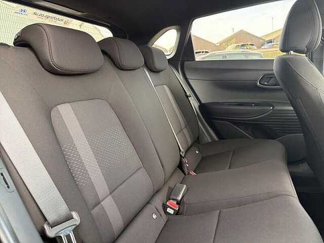 Hyundai i20 1.0 T-GDi Black Line Hatchback 5dr Petrol Manual Euro 6 (s/s) (90 ps)