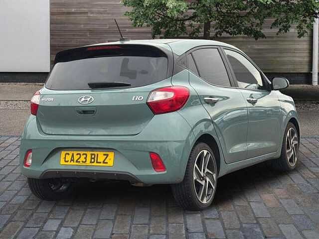 Hyundai I10 1.0 Premium Hatchback 5dr Petrol Auto Euro 6 (s/s) (67 ps) Green