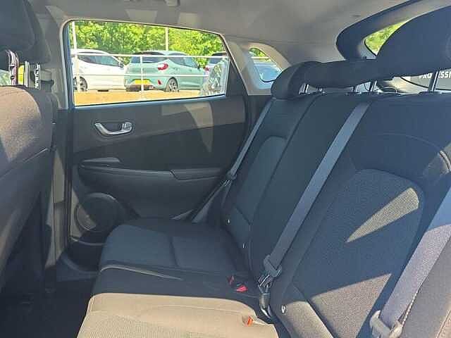 Hyundai KONA 1.6h-GDi Hybrid SE Connect 5dr Automatic