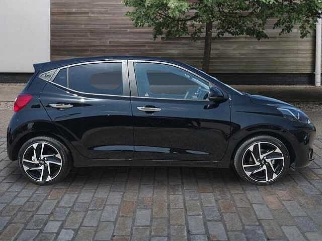 Hyundai i10 1.2 Premium 5dr Automatic