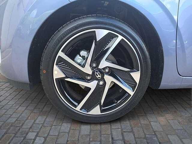 Hyundai i10 1.2 Premium 5dr Automatic