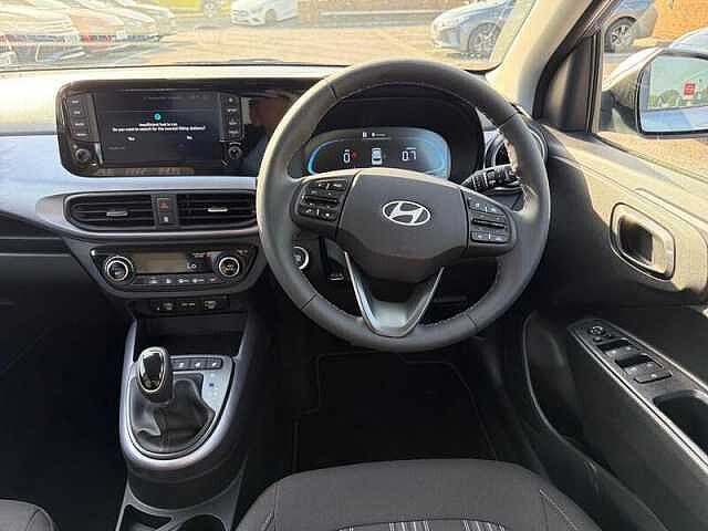 Hyundai i10 1.2 Premium 5dr Automatic