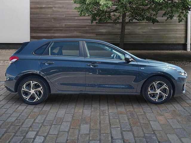 Hyundai i30 1.0T-GDi Mild Hybrid SE Connect 5dr