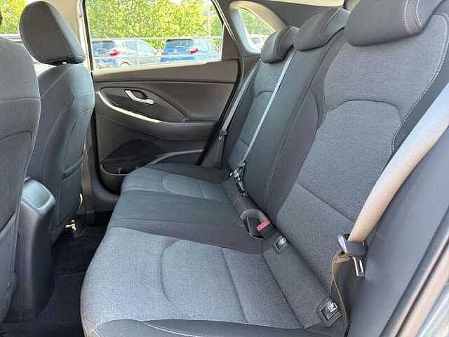 Hyundai i30 1.0T-GDi Mild Hybrid SE Connect 5dr
