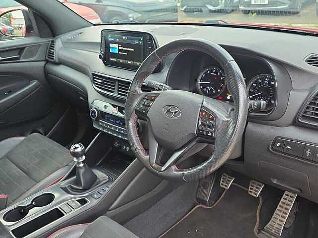 Hyundai TUCSON 1.6GDi N Line 5dr Red