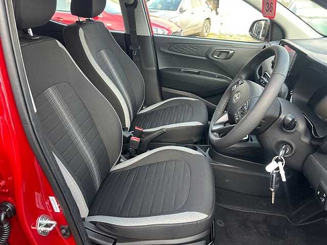 Hyundai i10 1.0 Advance Hatchback 5dr Petrol Auto Euro 6 (s/s) (63 ps)