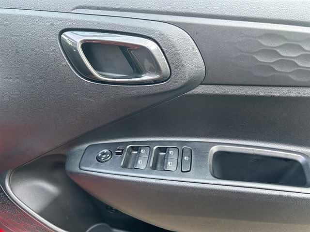 Hyundai i10 1.0 Advance Hatchback 5dr Petrol Auto Euro 6 (s/s) (63 ps)