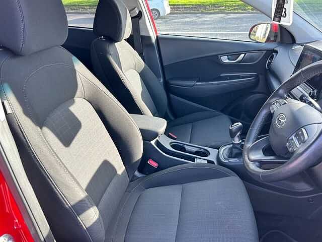 Hyundai KONA 1.0 T-GDi MHEV Premium SUV 5dr Petrol Hybrid Manual Euro 6 (s/s) (120 ps)