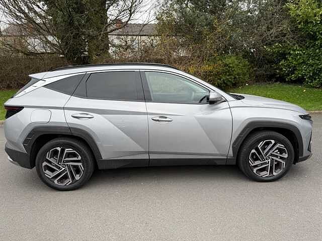 Hyundai TUCSON 1.6 T-GDi 13.8kWh Ultimate SUV 5dr Petrol Plug-in Hybrid Auto Euro 6 (s/s) (253