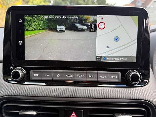 Hyundai KONA 1.0 T-GDi MHEV Premium SUV 5dr Petrol Hybrid Manual Euro 6 (s/s) (120 ps) Red