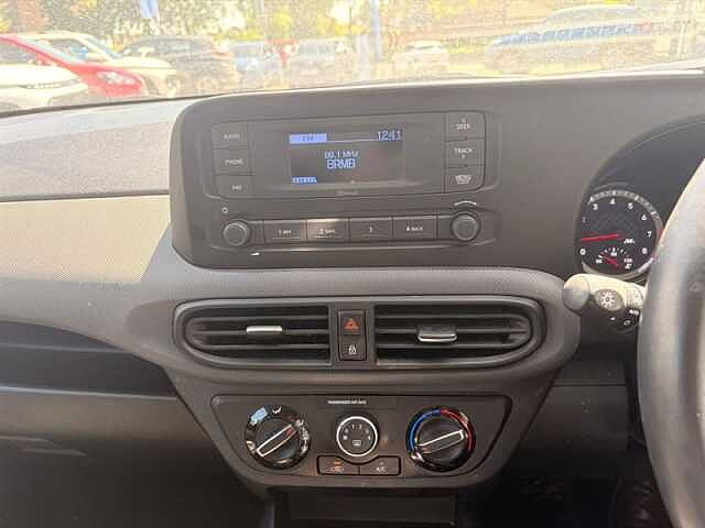 Hyundai i10 1.0 SE Hatchback 5dr Petrol Manual Euro 6 (s/s) (67 ps)