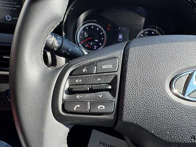 Hyundai I10 1.0 SE Connect Hatchback 5dr Petrol Manual Euro 6 (s/s) (67 ps) White
