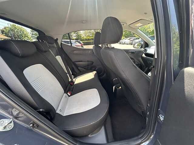 Hyundai I10 1.2 Premium Hatchback 5dr Petrol Manual Euro 6 (s/s) (84 ps) Grey