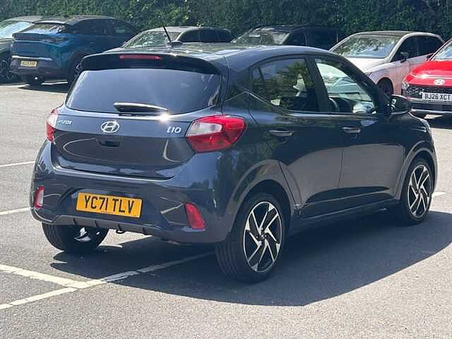 Hyundai I10 1.2 Premium Hatchback 5dr Petrol Manual Euro 6 (s/s) (84 ps) Grey