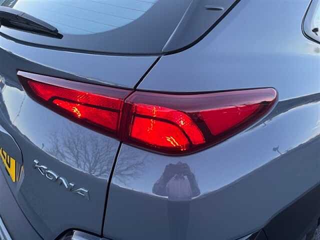 Hyundai KONA 1.0 T-GDi MHEV SE Connect SUV 5dr Petrol Hybrid Manual Euro 6 (s/s) (120 ps) Grey