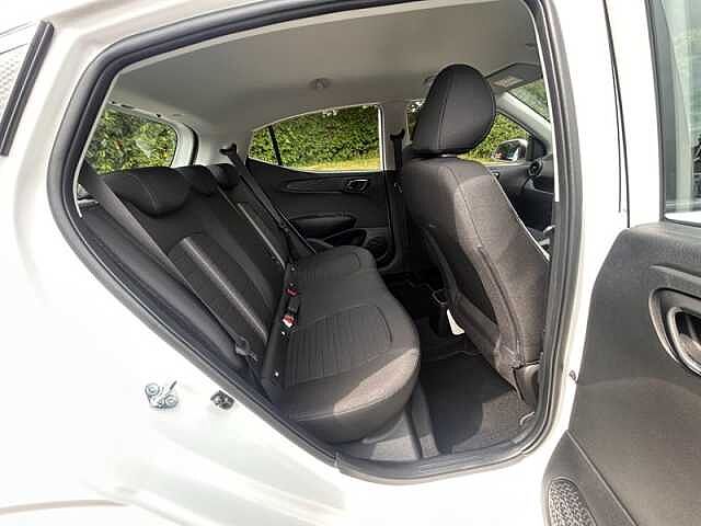 Hyundai I10 1.0 Advance Hatchback 5dr Petrol Manual Euro 6 (s/s) (63 ps) White